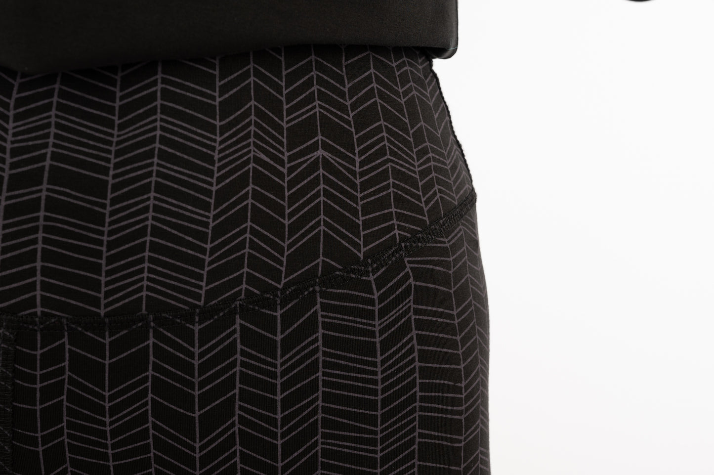 YB-11L - LILI LINES: Organic Cotton Printed Basic Long legging no pockets