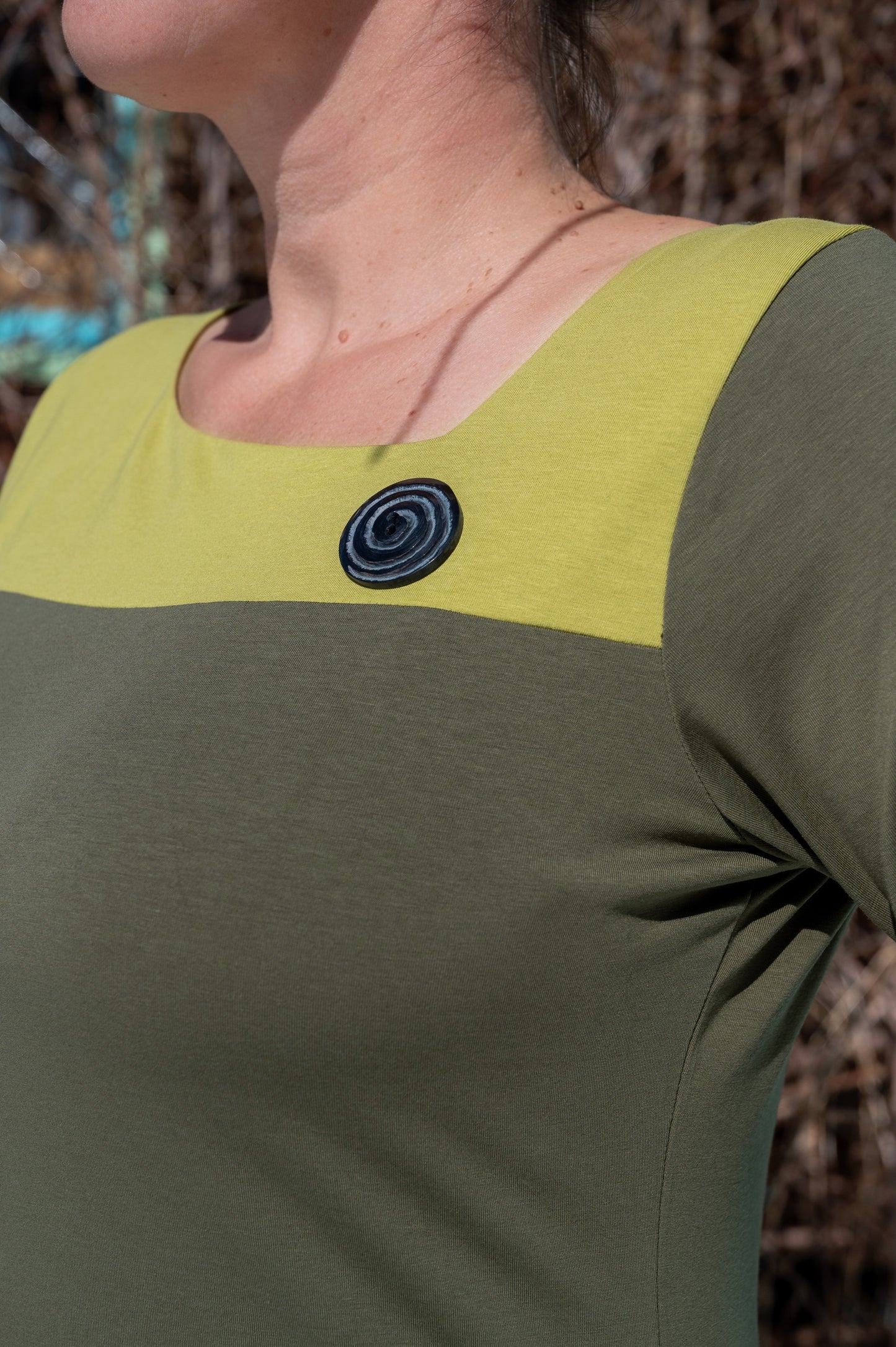 TF25-24 - ZAKIE - T-shirt en coton biologique, col demi-V, manches ¾