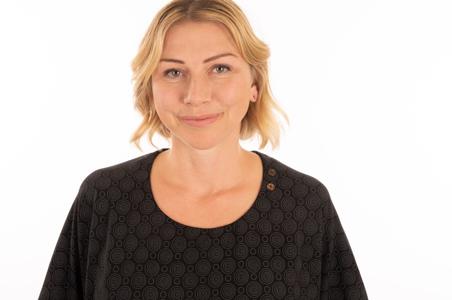 T1V-22 – KATIA — Organic Cotton Very Loose Style Top