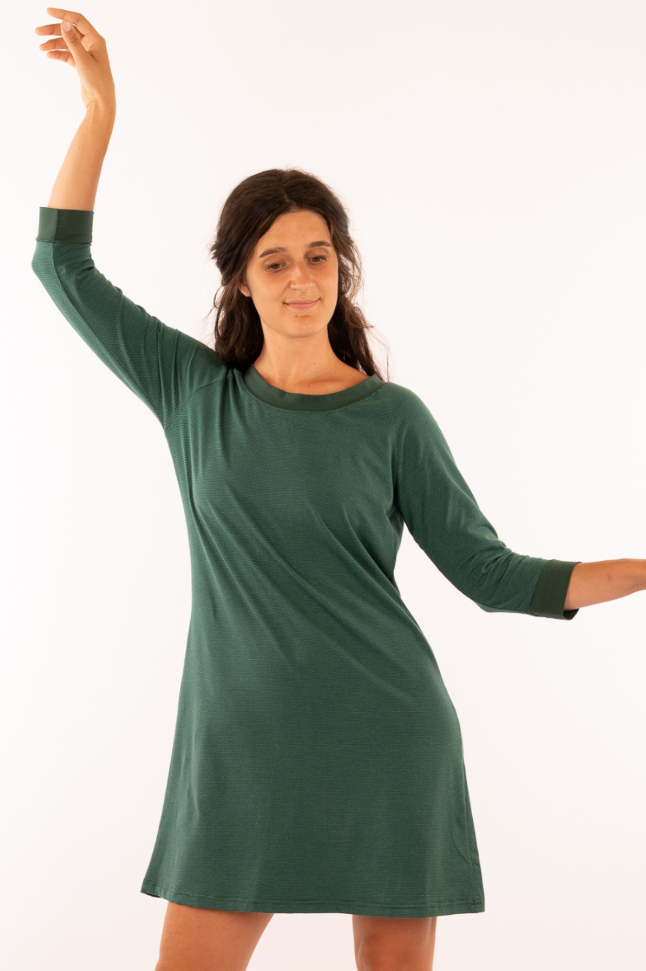 02_WILA - Robe trapèze en coton biologique à pois