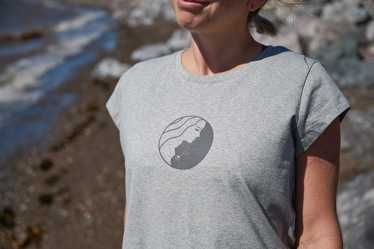 YB-07Y - SOFIE YINYANG – Organic Cotton Round-neck t-shirt with print
