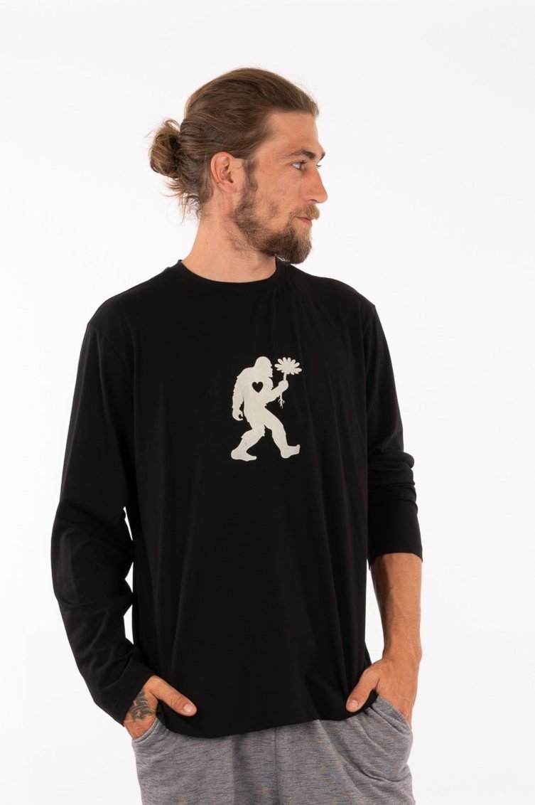 61_WEO_Long Sleeve T-shirt -Black (Yeti Flower print)