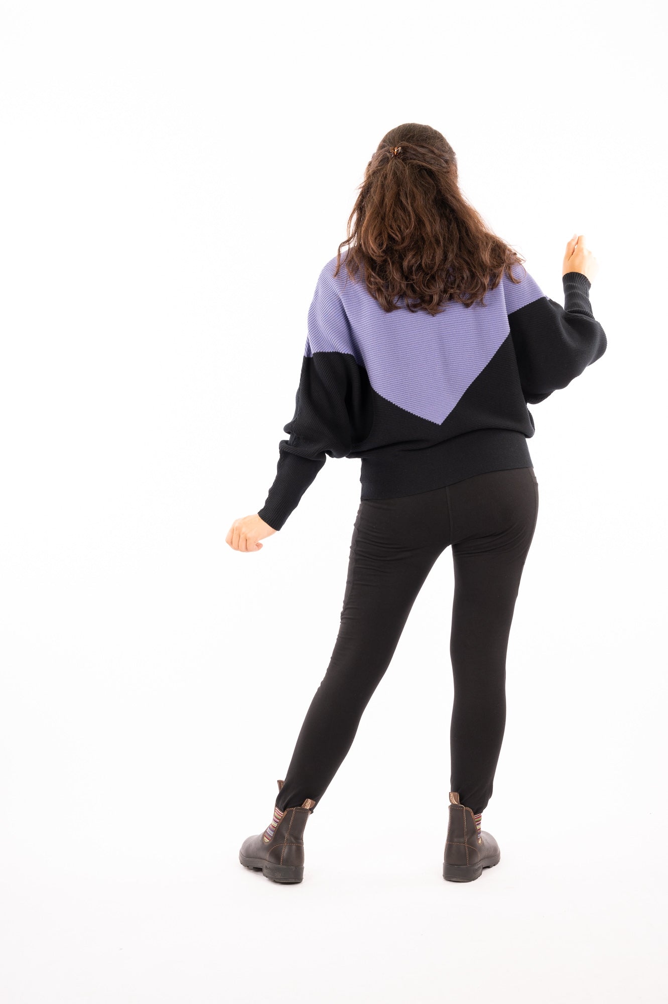 02_Organic Bat Sleeves Knit Triangle Sweater