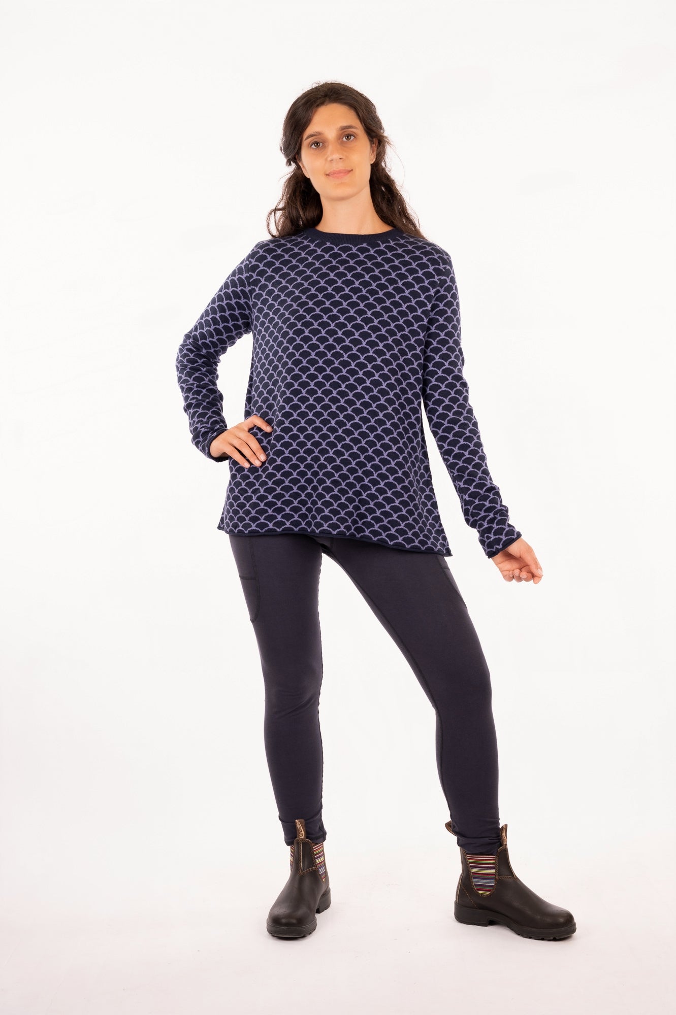 YKF25-01_FISKA_Knitted Sweater Scales