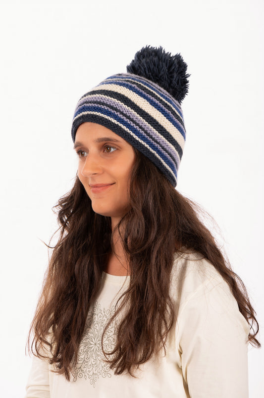 95 YAF25-01 - 100% Wool Hand-Knitted Hat with Oversize Pompom