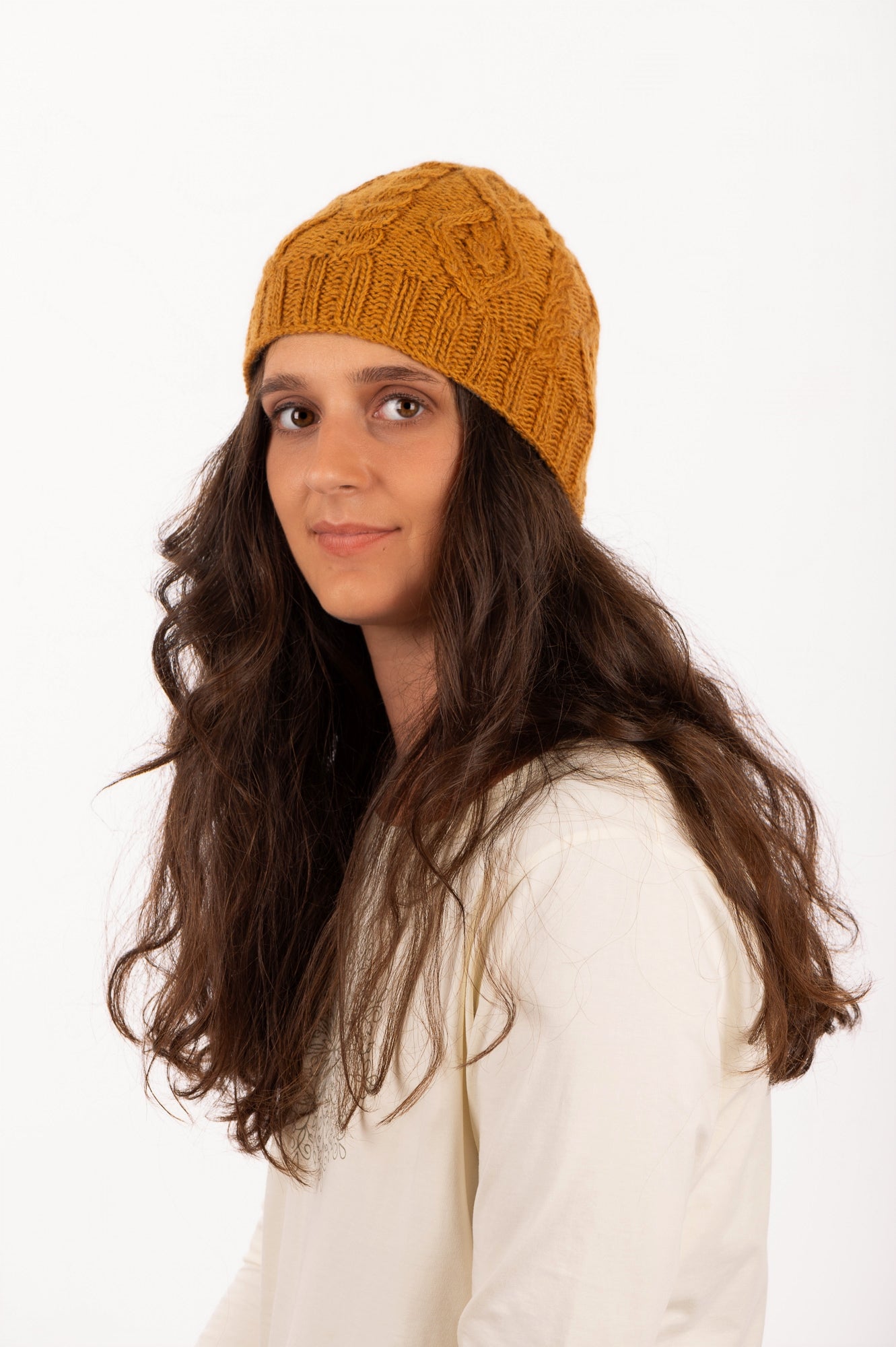 98 YAF25-04 - 100% Wool Hand-Knitted Hat with Torsado