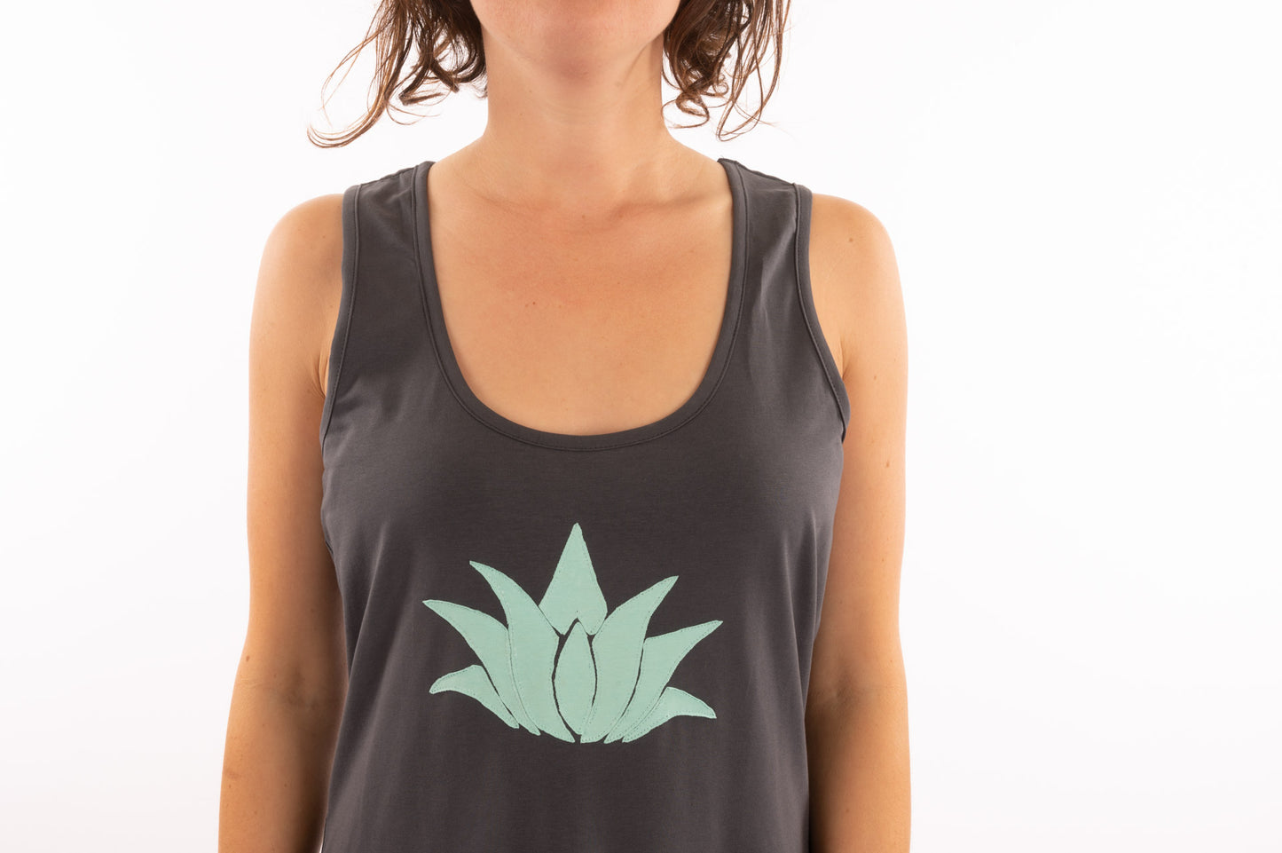 T1V-11 - LOTUS BLEU – Robe en coton bio avec patch lotus