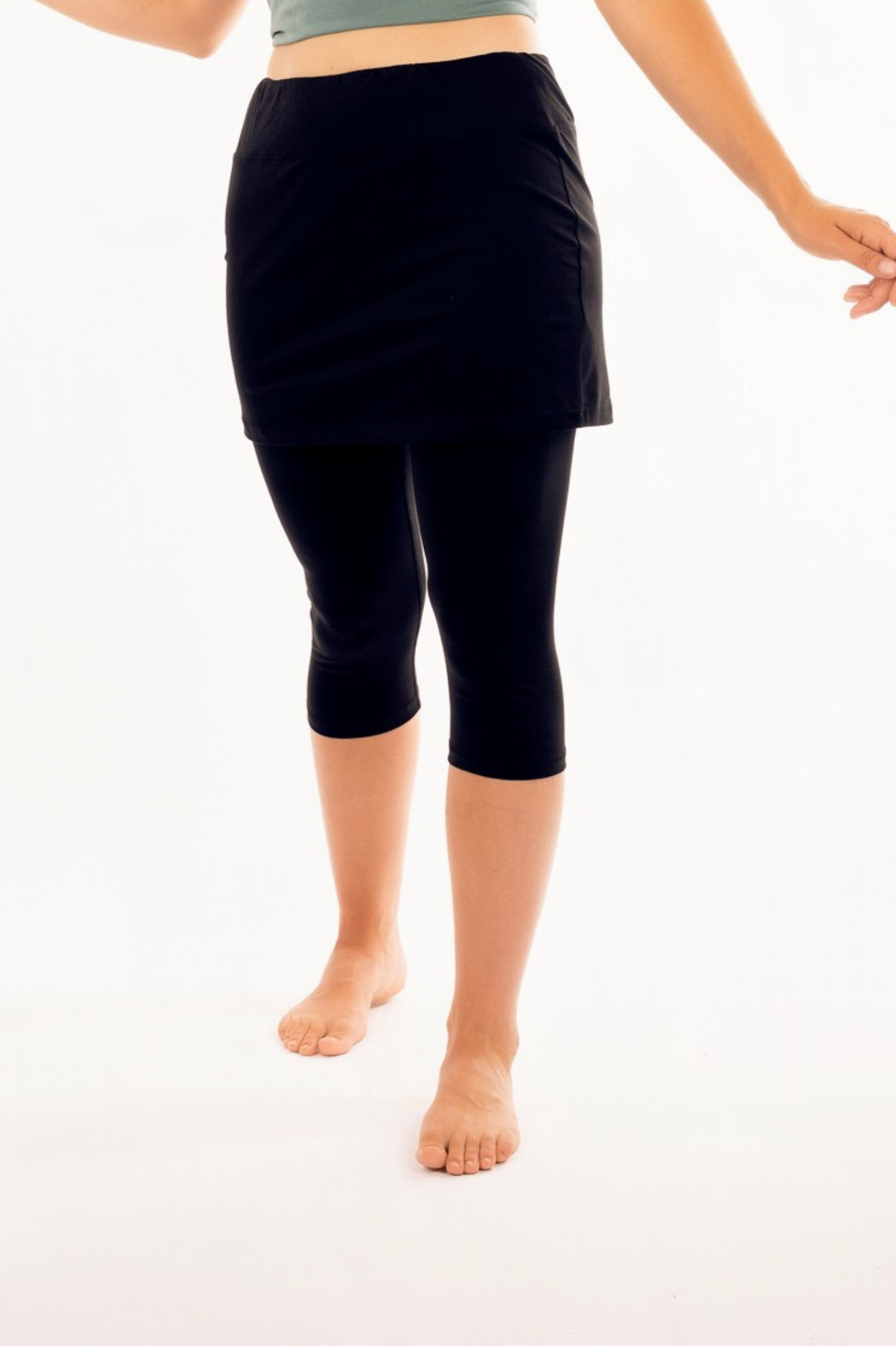 23_IVIO: Organic Cotton Short Skirt Plain