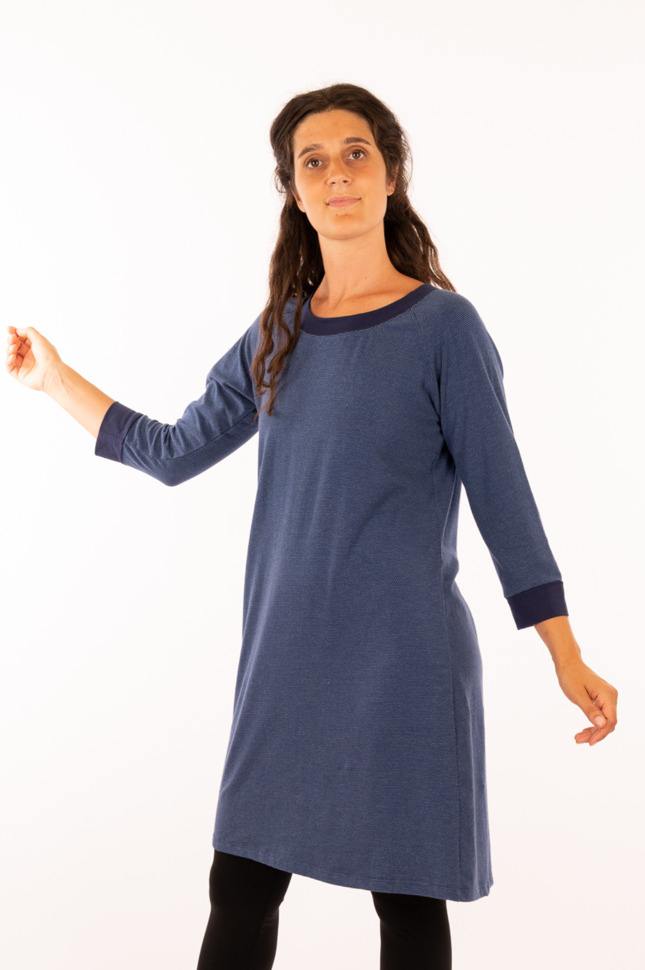 02_WILA - Robe trapèze en coton biologique à pois