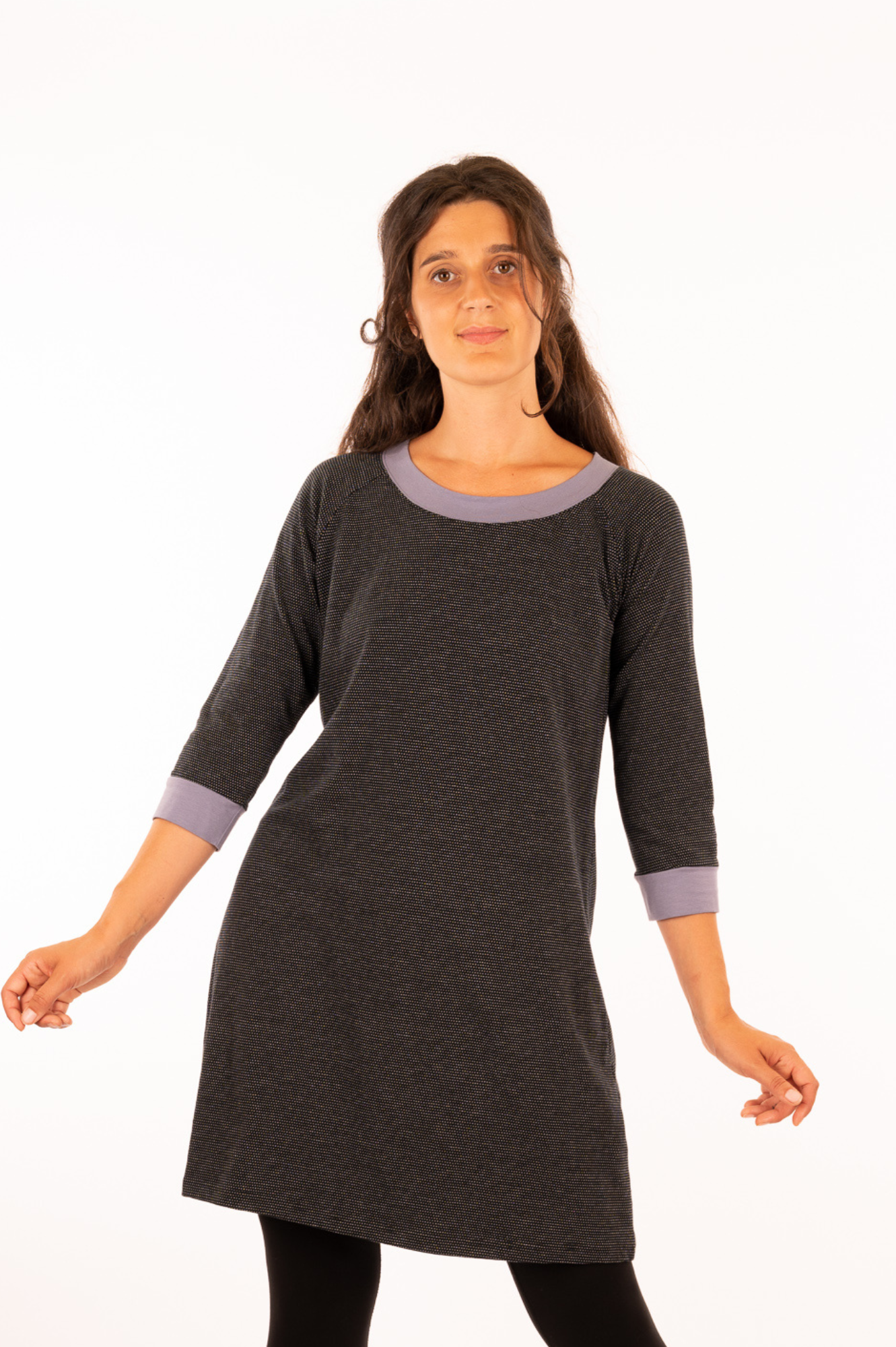 02_WILA - Robe trapèze en coton biologique à pois