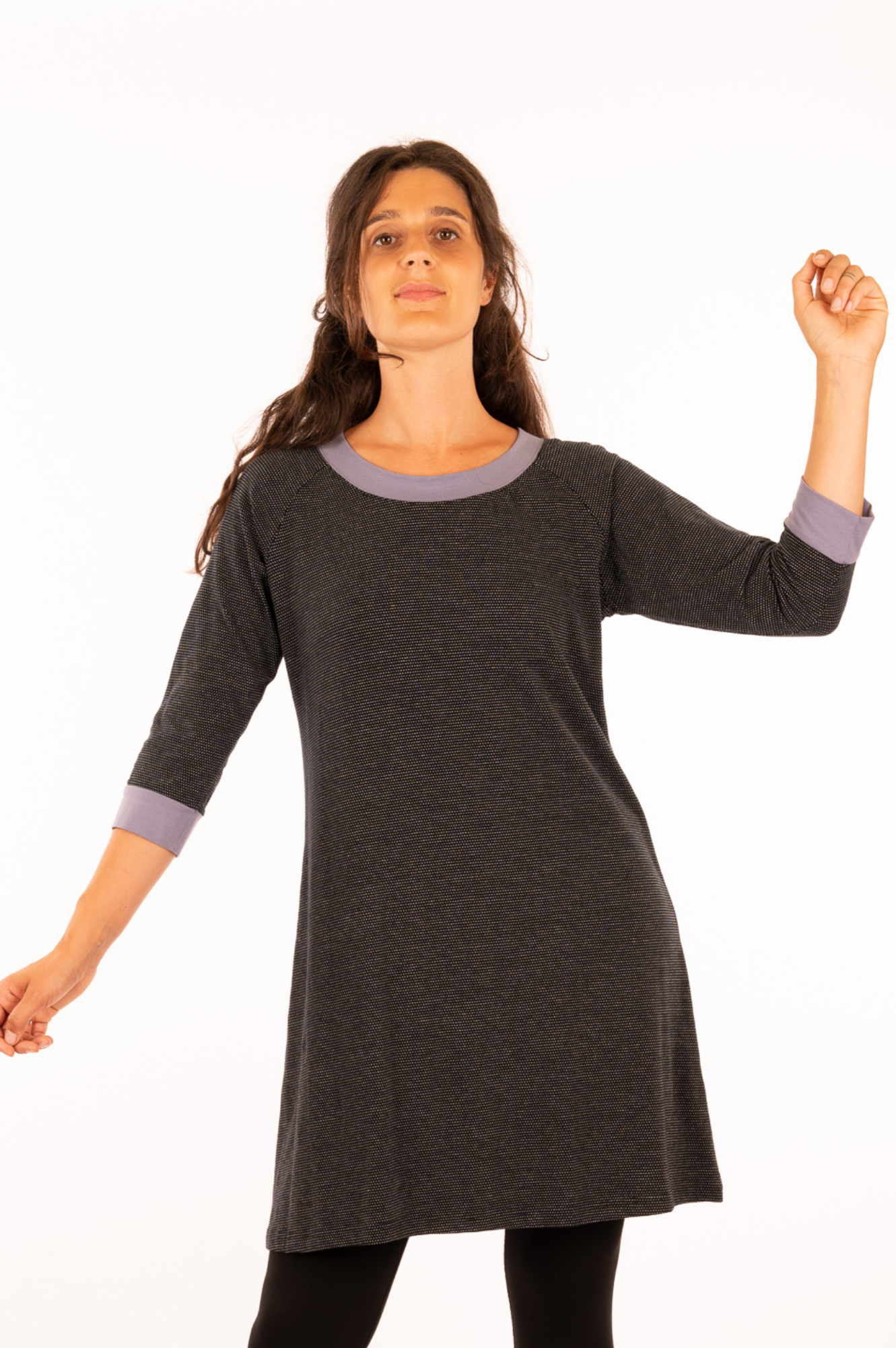 02_WILA - Robe trapèze en coton biologique à pois