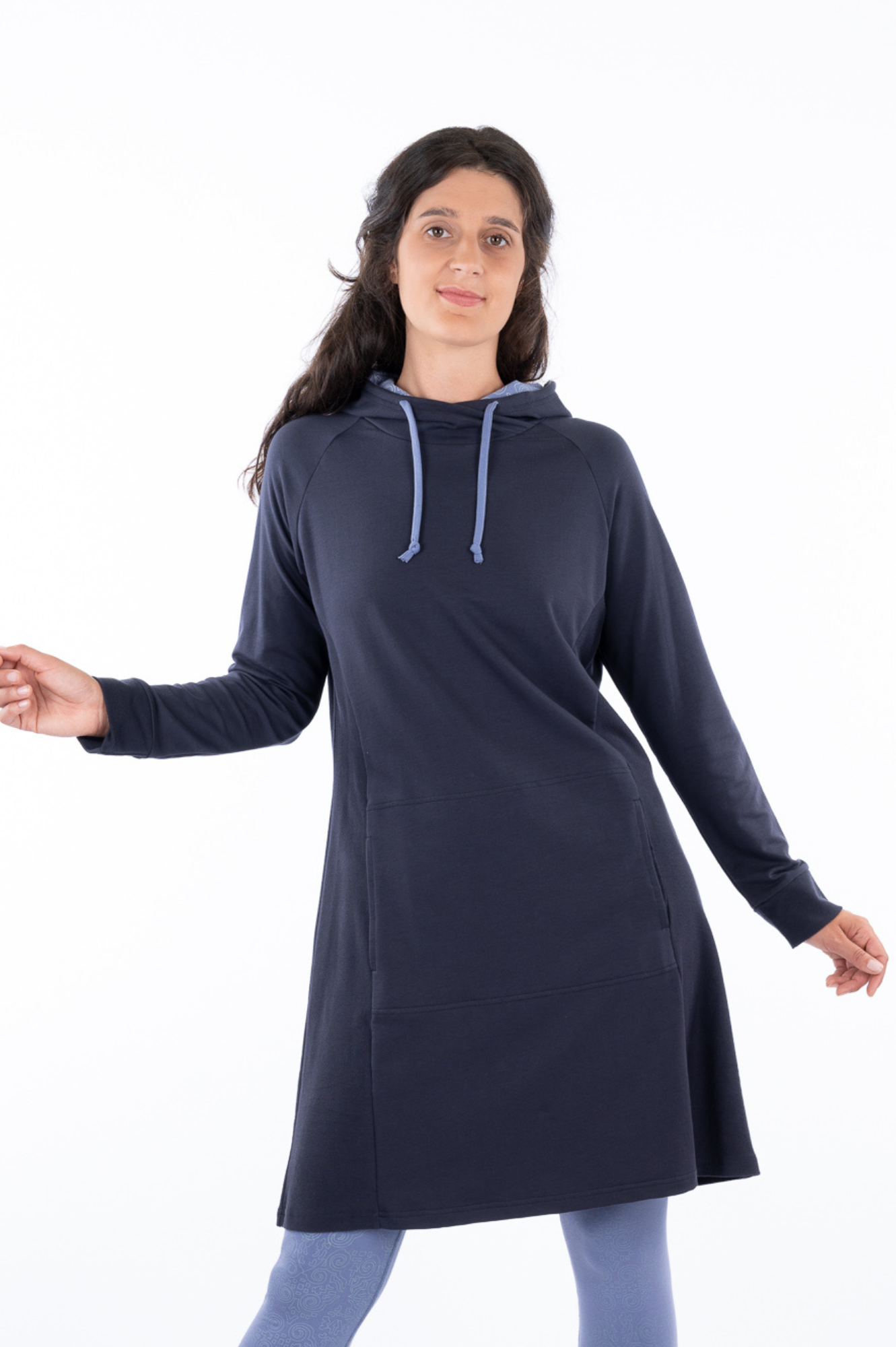 YB-01 - ALEXIA - Robe à capuche en coton bio