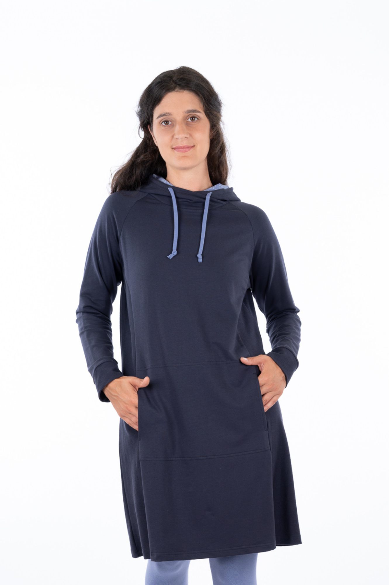 YB-01 - ALEXIA - Robe à capuche en coton bio