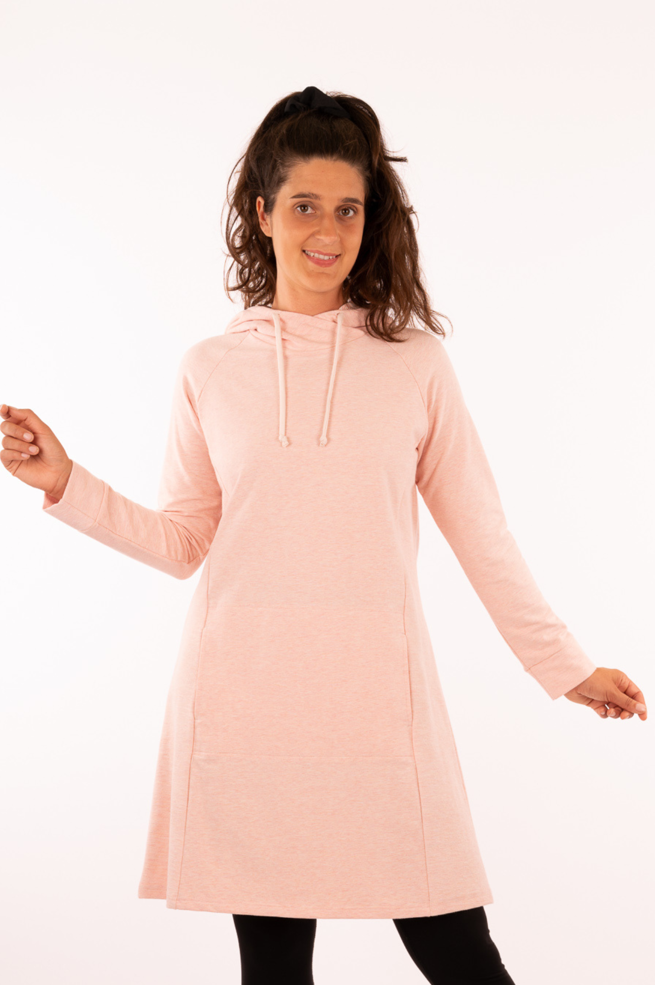 YB-01 - ALEXIA - Robe à capuche en coton bio