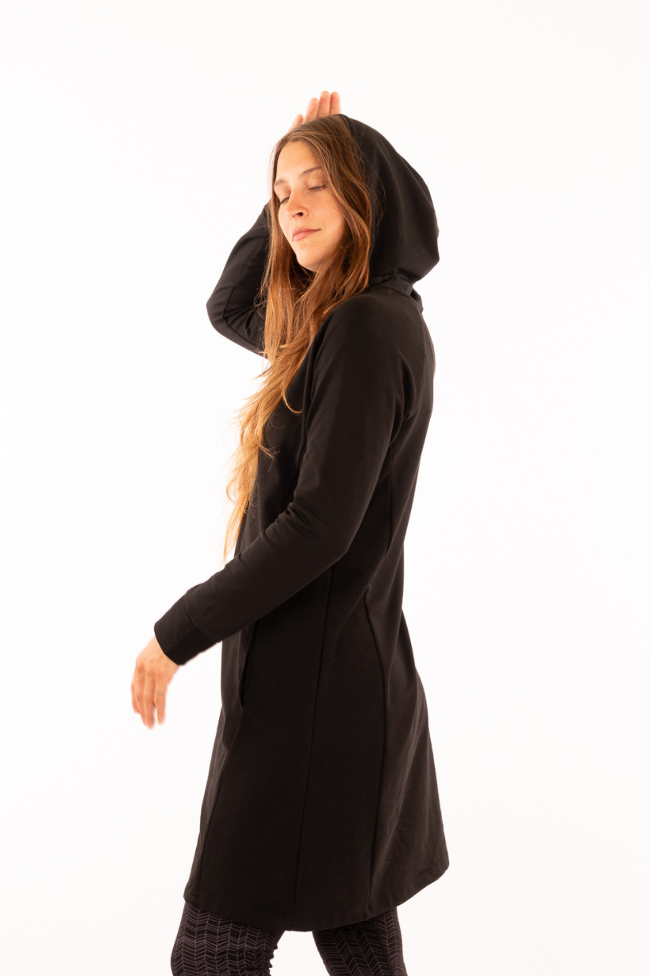 YB-01 - ALEXIA - Robe à capuche en coton bio