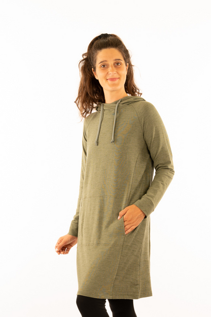 YB-01 - ALEXIA - Robe à capuche en coton bio