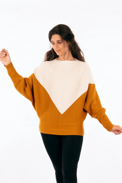 02_Organic Bat Sleeves Knit Triangle Sweater