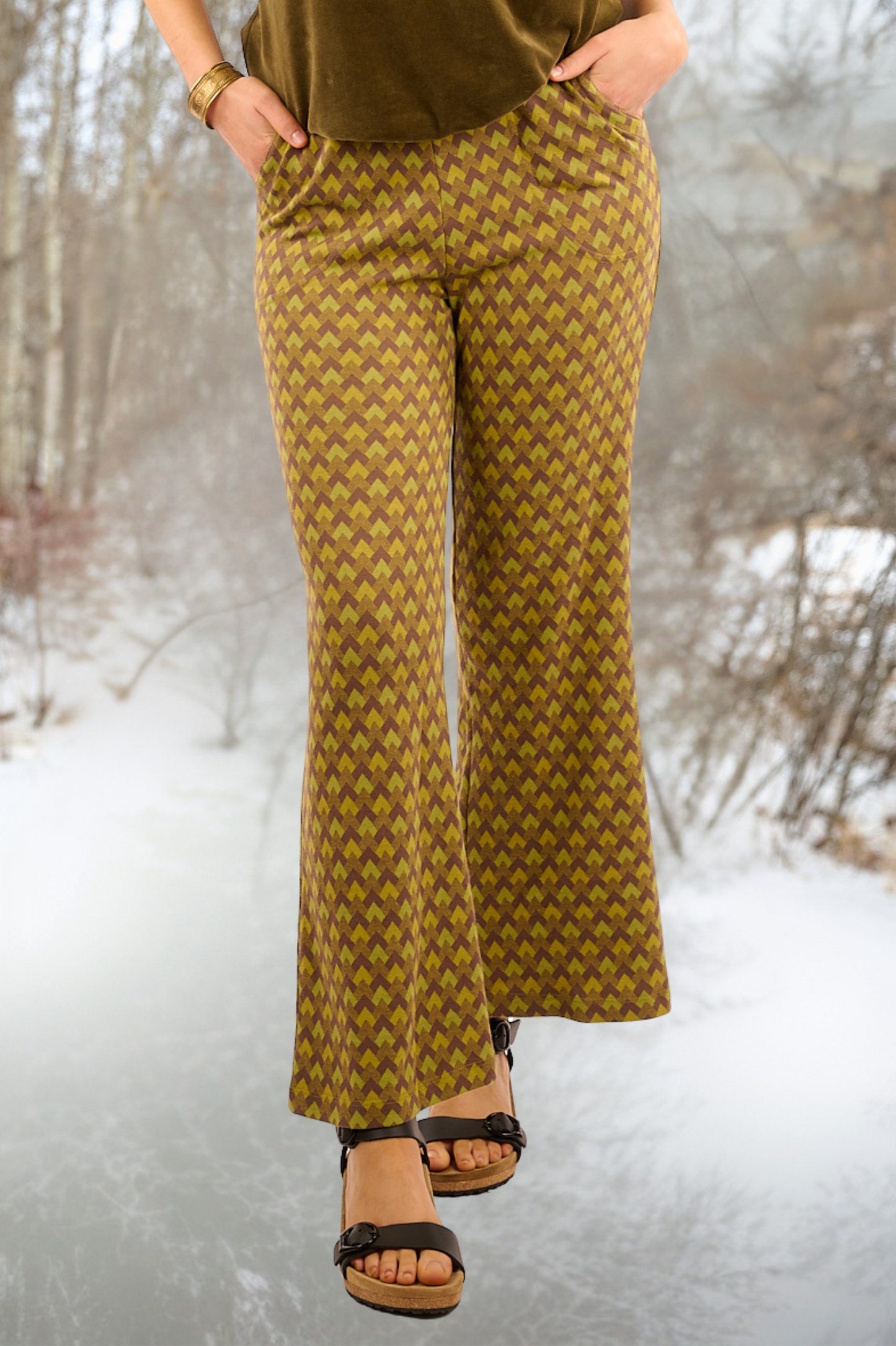 TF25-23 - ZAK: Organic Cotton Flared Pants
