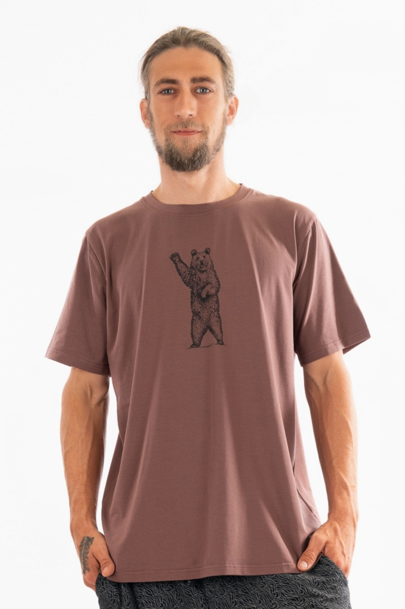 YB-61B - TOM BEAR - Organic Cotton Basic T-shirt; Hello Bear